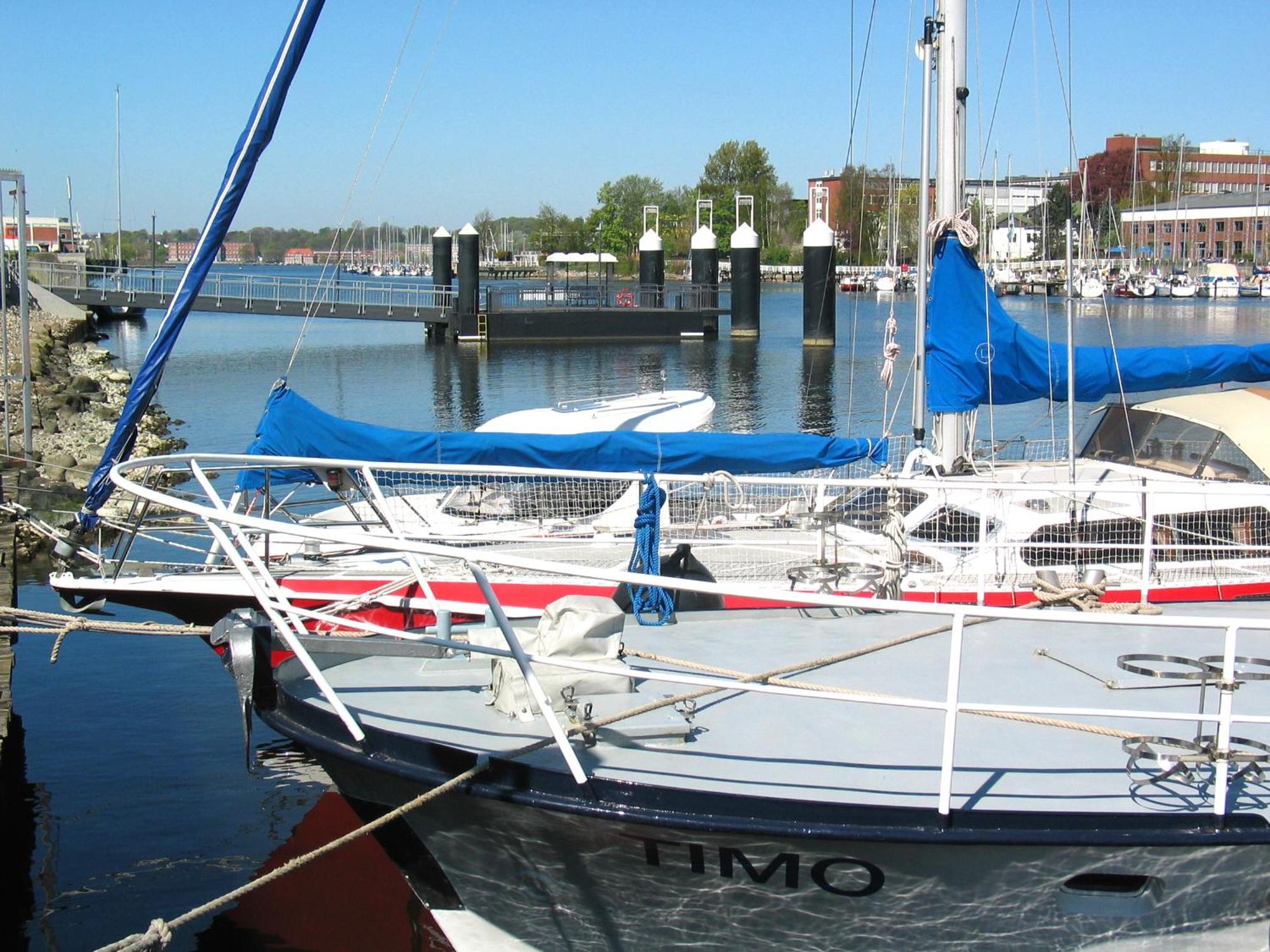 Hotel Am Segelhafen Кил Екстериор снимка